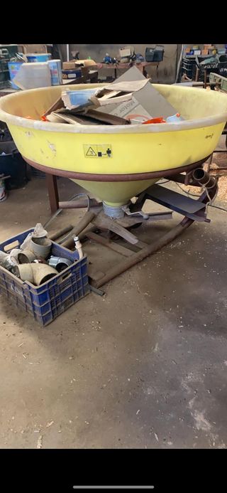 Abonadora Vicon 500kg