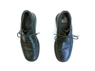 Snipe, derbis de cuero con cordones,color negro