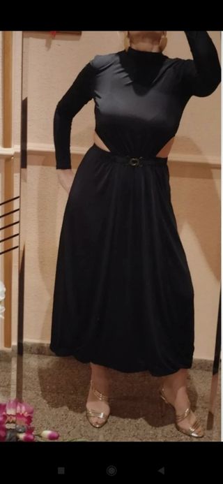 Vestido largo negro cut out 40