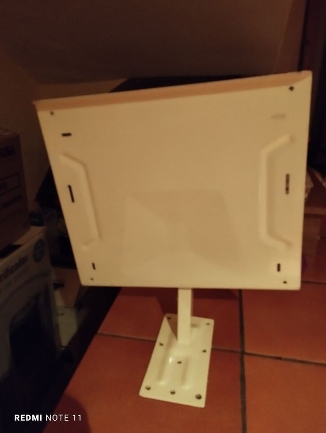 soporte de televisión pequeña