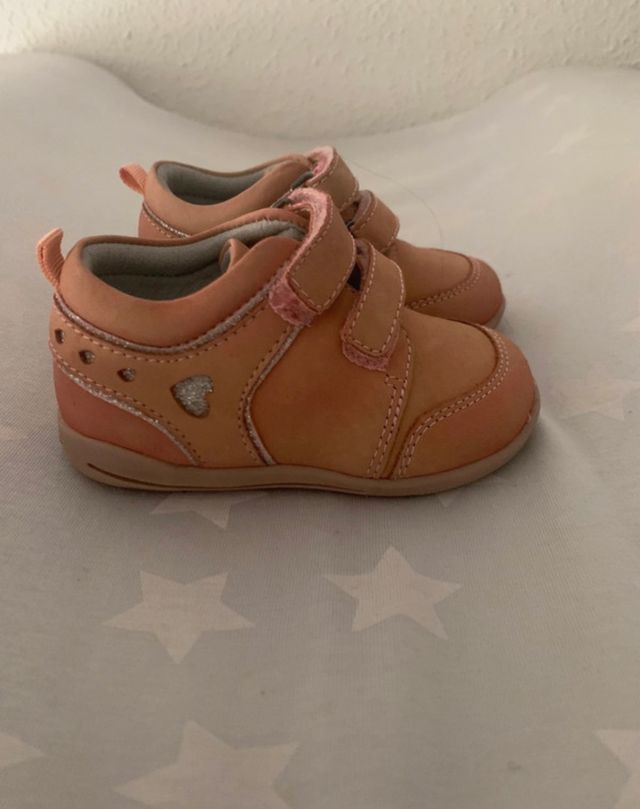 Botas piel rosas talla 20 Chicco