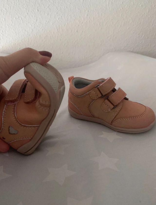 Botas piel rosas talla 20 Chicco