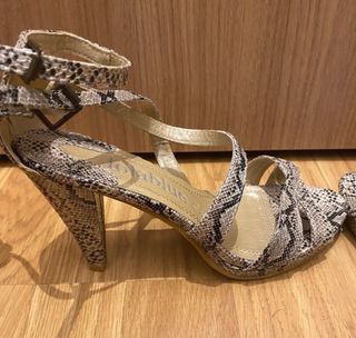 Sandalia tacon plataforma lolablue 37 serpiente