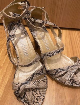 Sandalia tacon plataforma lolablue 37 serpiente