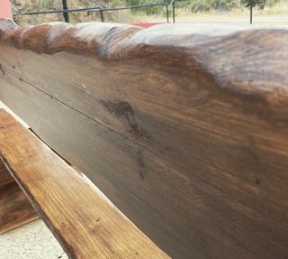 Banco de madera natural