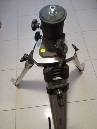 Tripode profesional elevador para nivel laser
