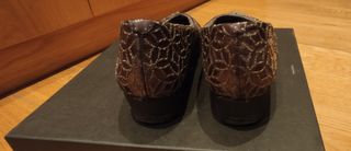 zapatos marrones