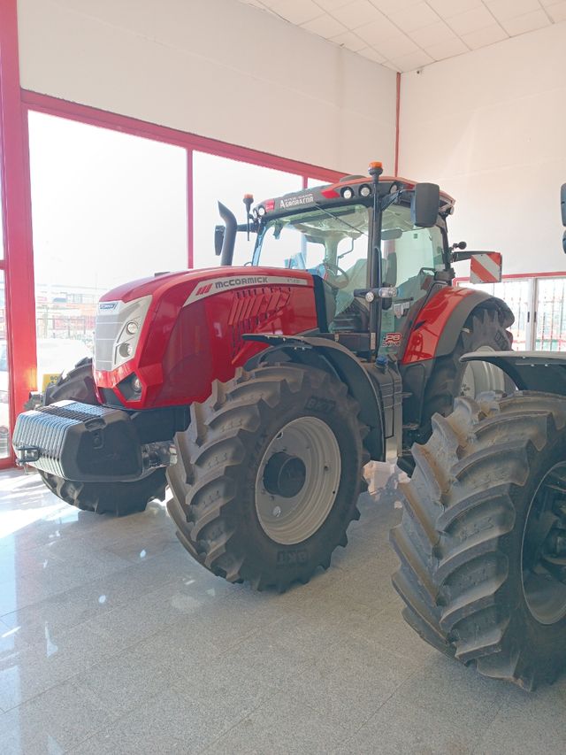 Amplio stock de tractores nuevos y de ocasión