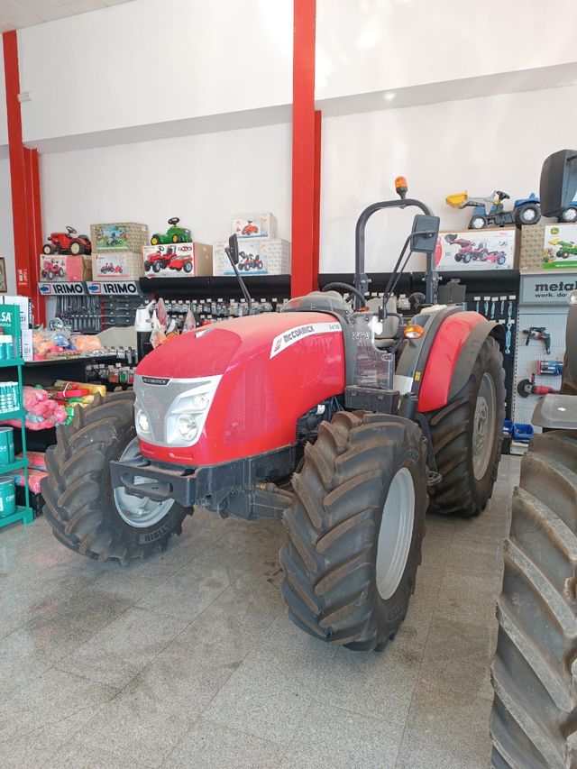 Amplio stock de tractores nuevos y de ocasión