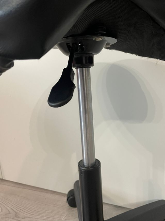 Taburete ergonómico tipo pony