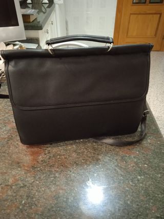 bolso para ordenador y documentos
