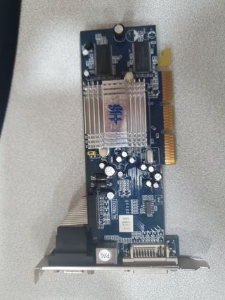 tarjeta grafica  Ati Radeon 9200SE