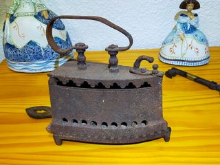 Plancha antigua de carbón