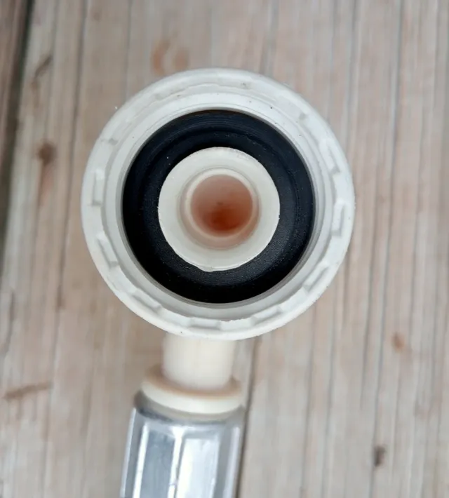 MANGUERAS DE DESAGÜE DE LAVADORA Y LAVAVAJILLAS.