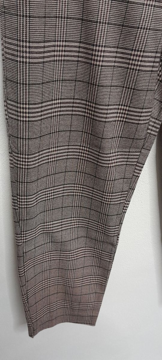 Pantaloni a quadri Stradivarius