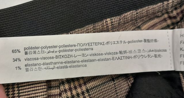 Pantaloni a quadri Stradivarius