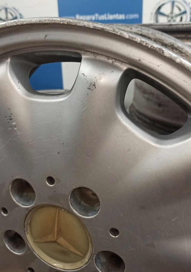 Juego de 4 Llantas Mercedes 15" ET37 - 2104010102