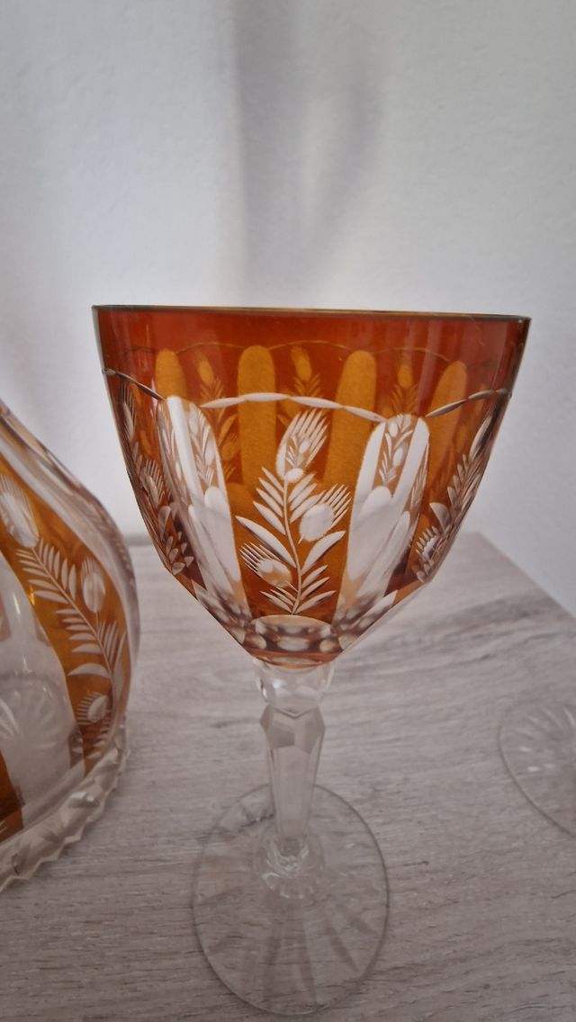 Licorera y copas en cristal tallado a mano