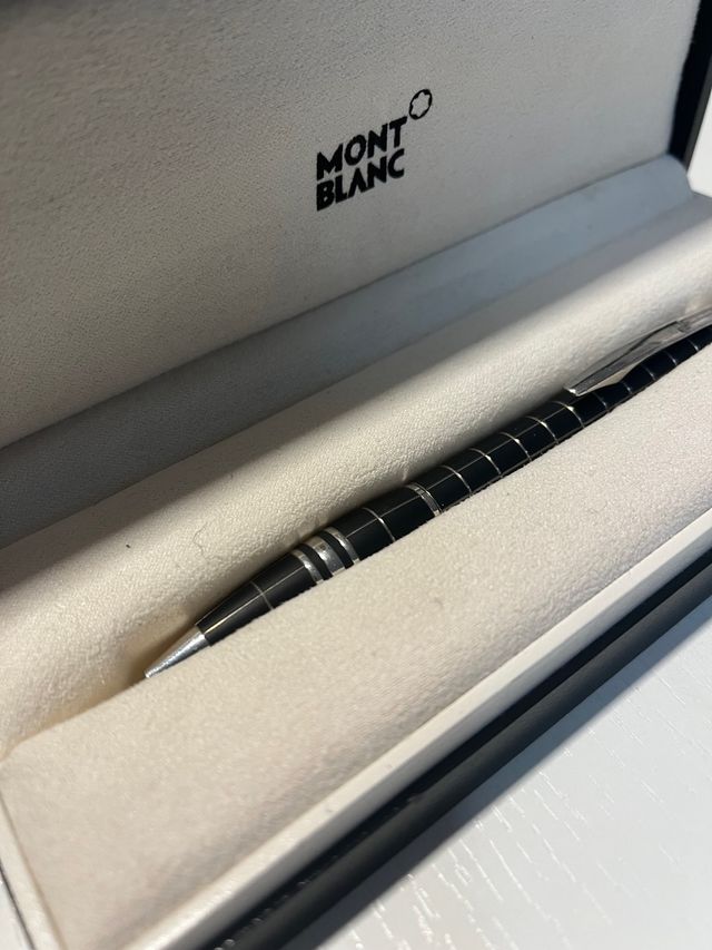 Bolígrafo ata gama montblanc