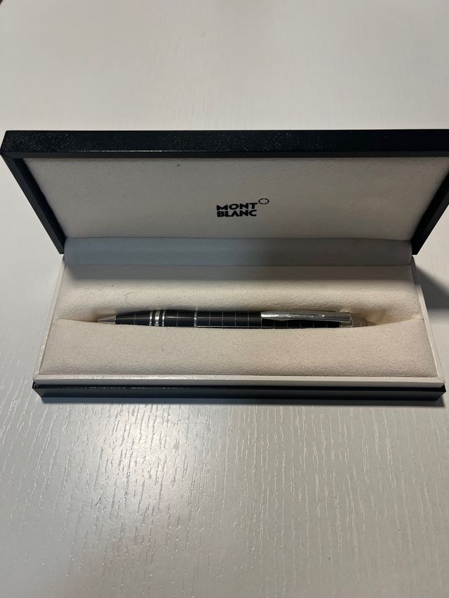 Bolígrafo ata gama montblanc