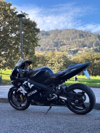 SUZUKI GSXR 1000 IMPECABLE