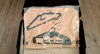 Maleta Samsonite, color granate.