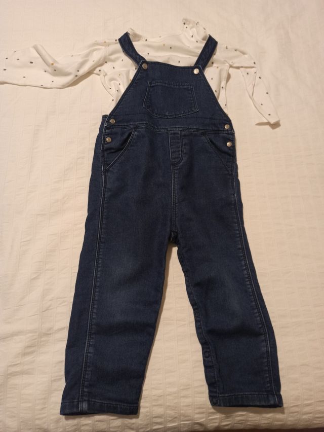 Conjunto peto largo y camiseta