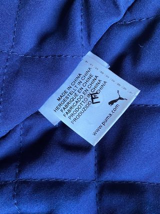 Cazadora bomber Puma azul marino. Talla M.