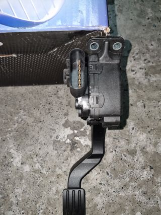 Pedal accelerador potenciometro ford tdci 90cv nue