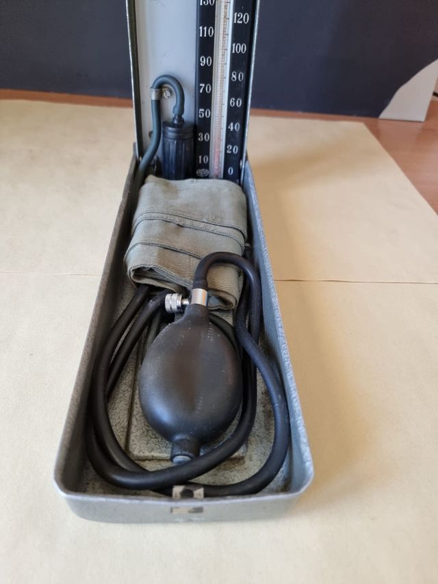 Sfigmomanometro analogico a mercurio