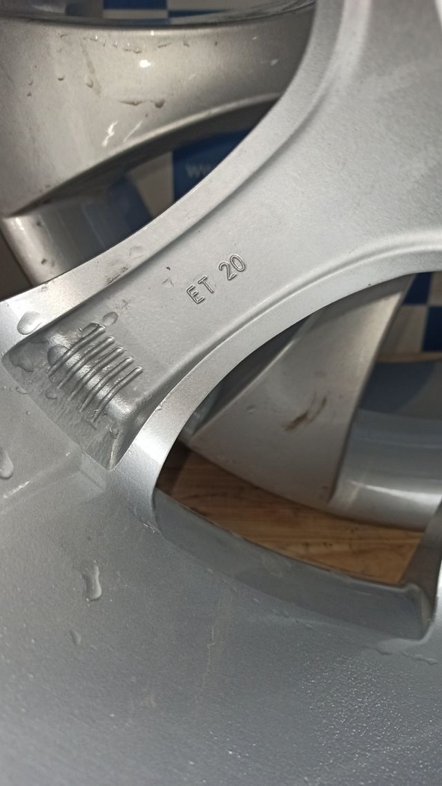 Juego de 4 Llantas No Originales BMW - 8Jx19H2