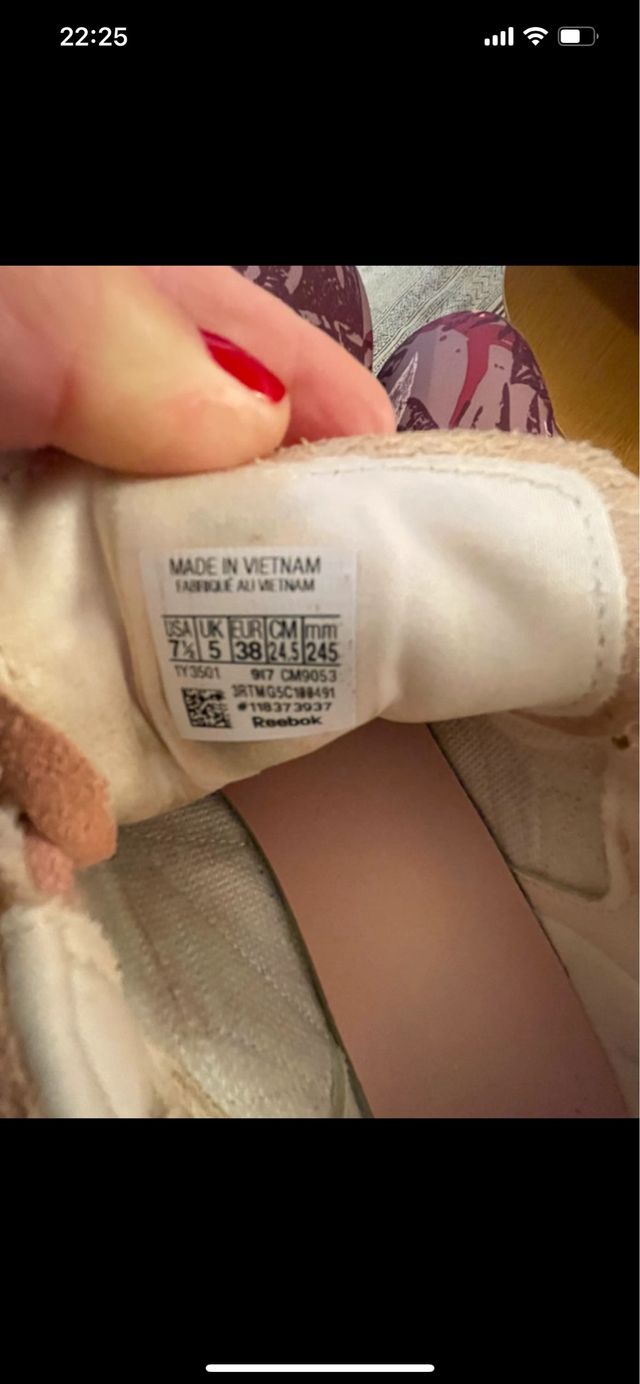 Zapatillas de ante rosas de Reebok