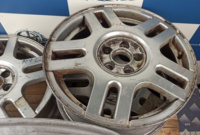 Juego 4 Llantas Originales Wolkswagen 16" ET42