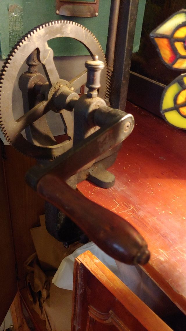 Antigua centrifugadora victoriana de Farmacia .