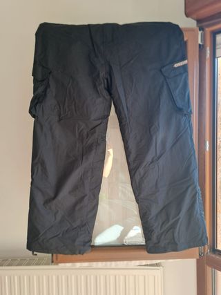 PANTALÓN TÉCNICO Y CHAQUETA, REGALO OTRO PANTALÓN