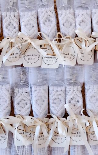 Llaveros de macramé (recordatorios boda)