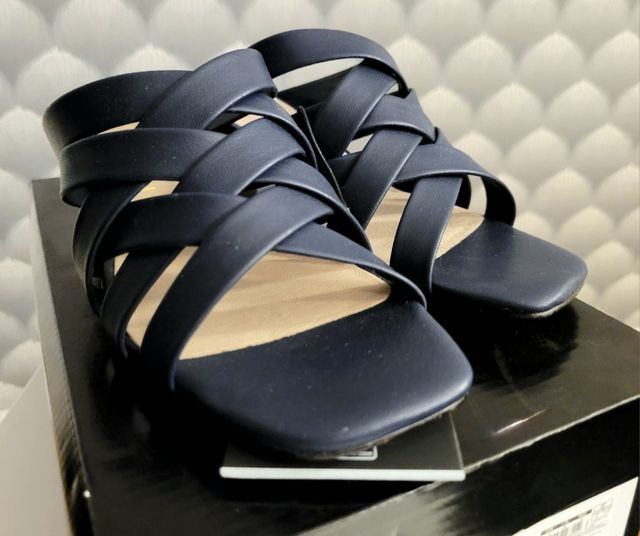 Sandalias tacón mule 6cm Cortefiel azul talla 37