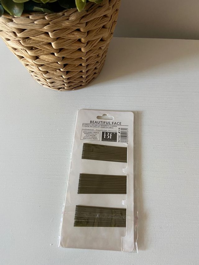 Horquillas doradas de pelo