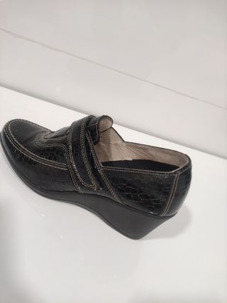 Zapatos nuevos sin usar marca Pitillos