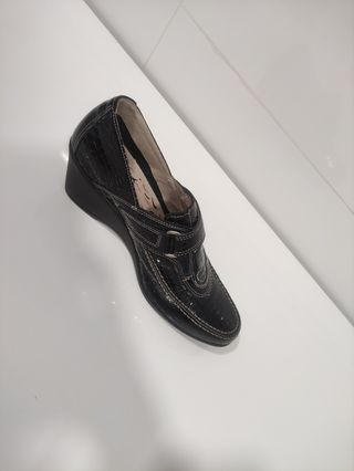 Zapatos nuevos sin usar marca Pitillos