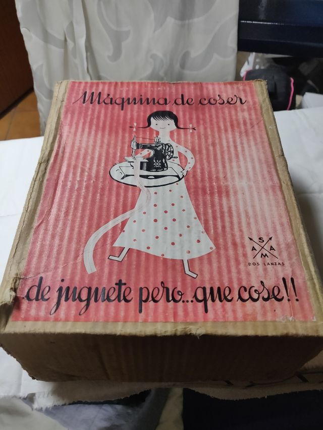 miniatura máquina de coser