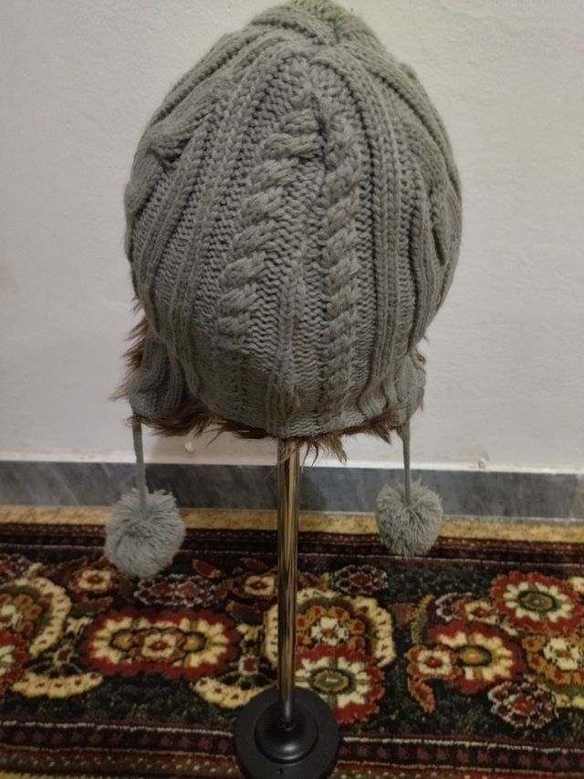 cappello invernale e caldo