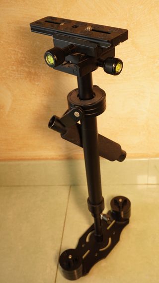 GIMBALL - Estabilizador Neewer para cámaras DSLR