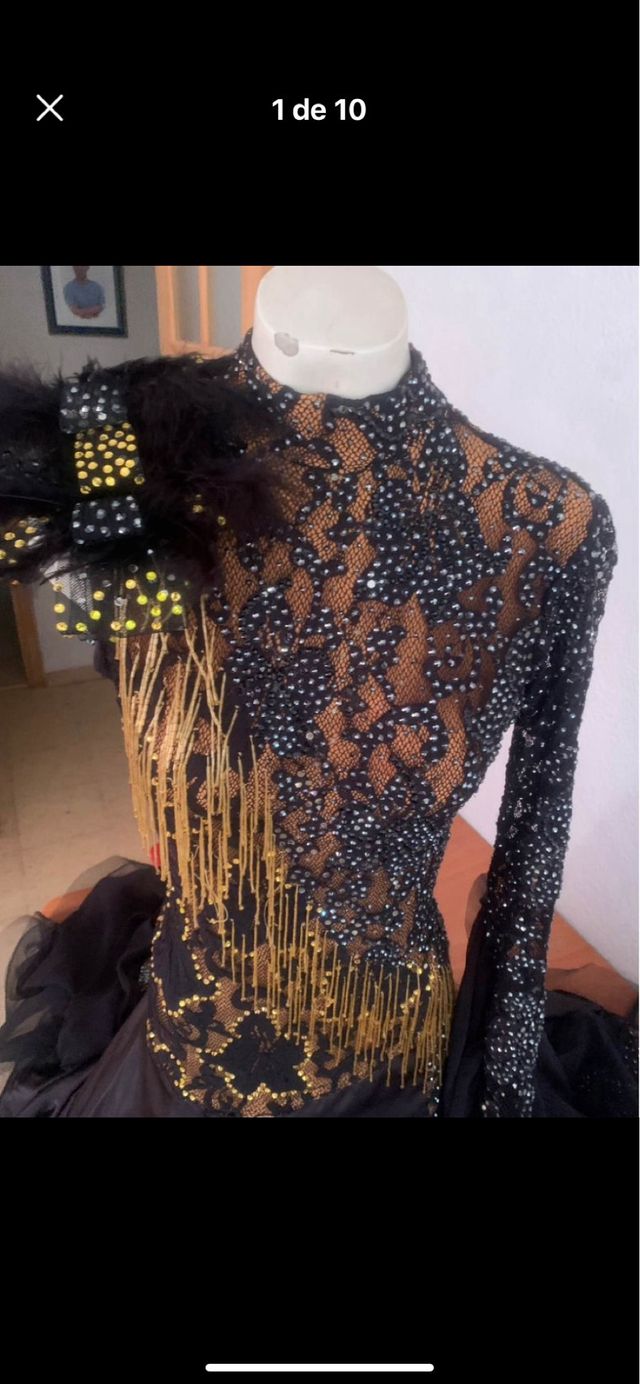 Vestido standar con mucha pedreria