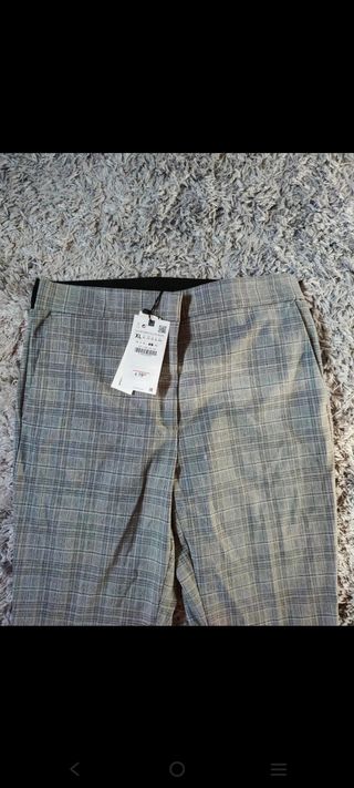 Pantalón Zara