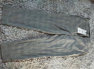 Pantalón Zara