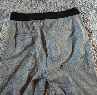 Pantalón Zara