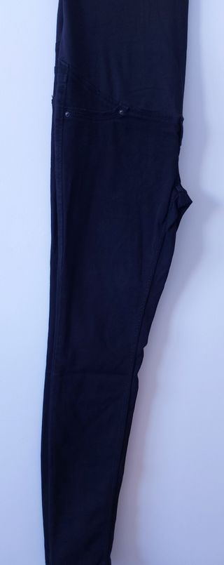 Vaquero H&M pre mamá negro. T-40 