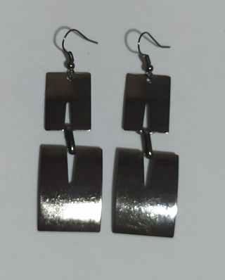 Pendientes largos plateados a estrenar con regalo