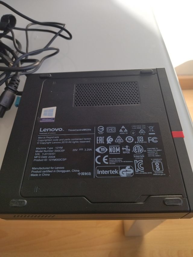 SSD Lenovo m630e da 480 GB 16 GB RAM i3 di ottava generazione.